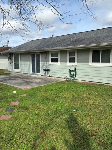 3806 Kaplan Drive, Pasadena, TX 77503