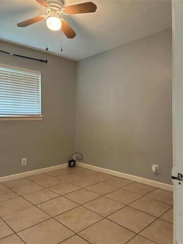 3806 Kaplan Drive, Pasadena, TX 77503