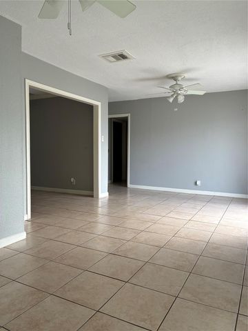 3806 Kaplan Drive, Pasadena, TX 77503