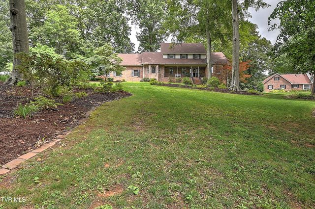 1239 Olde Oaks Drive, Gray, TN 37615