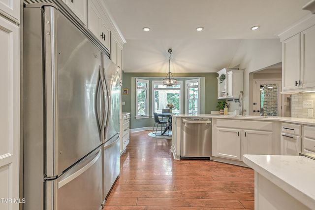 1239 Olde Oaks Drive, Gray, TN 37615