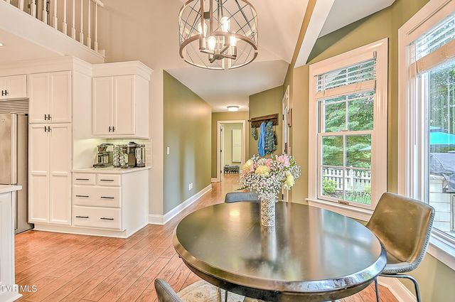 1239 Olde Oaks Drive, Gray, TN 37615