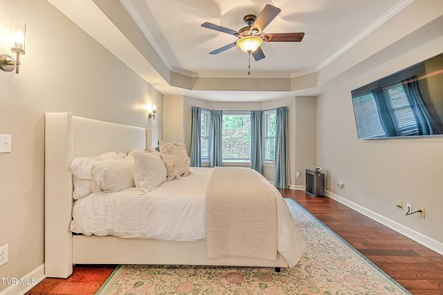 1239 Olde Oaks Drive, Gray, TN 37615