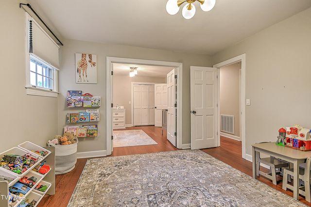 1239 Olde Oaks Drive, Gray, TN 37615