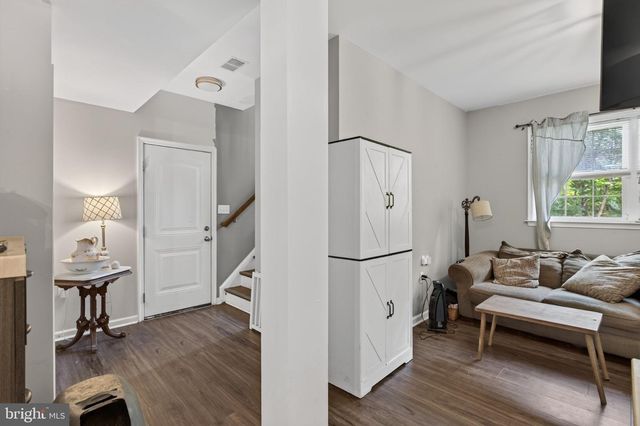 204 COUGAR TRL, Winchester, VA 22602