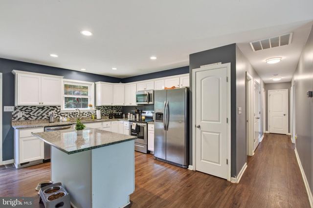 204 COUGAR TRL, Winchester, VA 22602