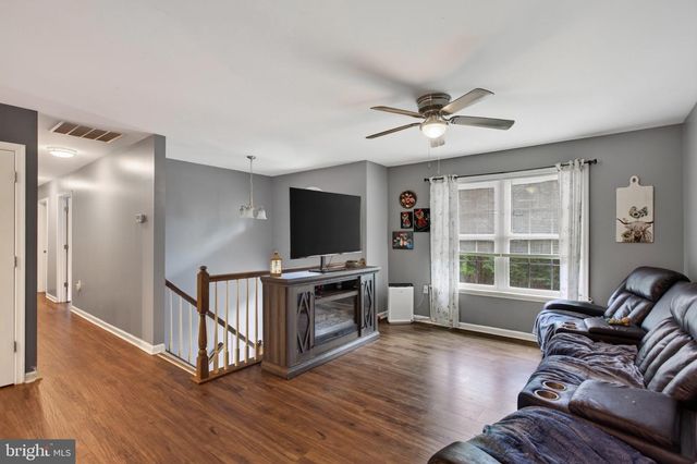 204 COUGAR TRL, Winchester, VA 22602