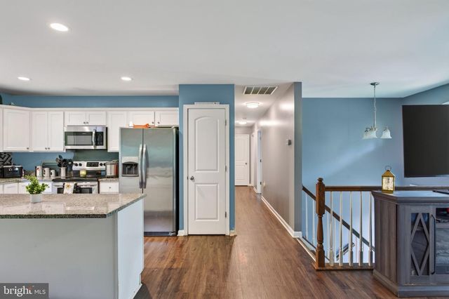 204 COUGAR TRL, Winchester, VA 22602