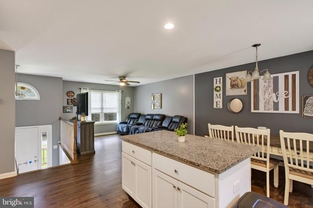204 COUGAR TRL, Winchester, VA 22602