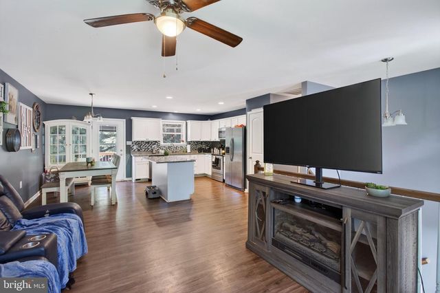 204 COUGAR TRL, Winchester, VA 22602