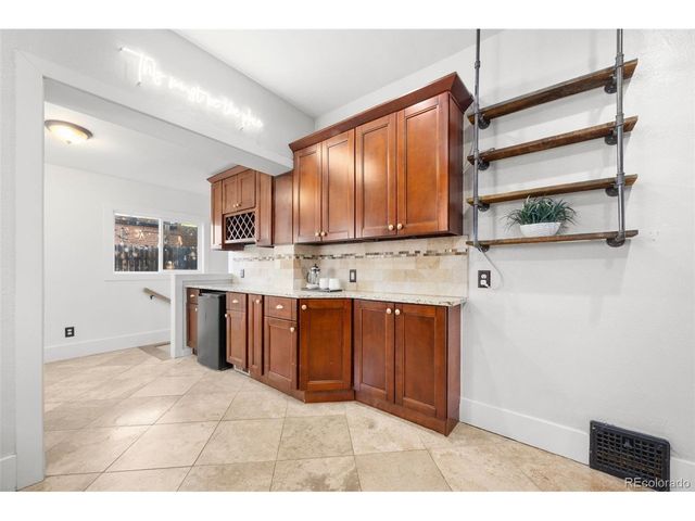 257 Cherokee St, Denver, CO 80223
