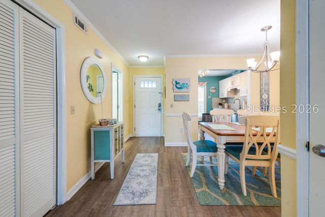 12 Valencia Rd Apt 20, Hilton Head Island, SC 29928