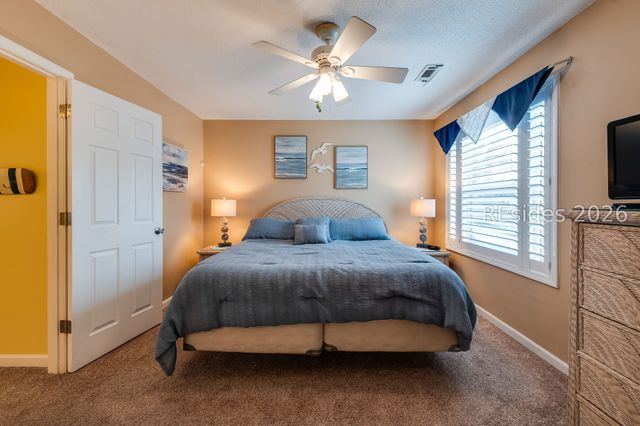 12 Valencia Rd Apt 20, Hilton Head Island, SC 29928