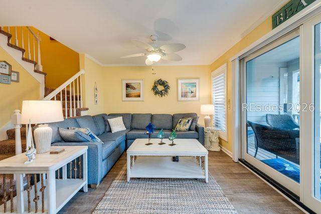 12 Valencia Rd Apt 20, Hilton Head Island, SC 29928