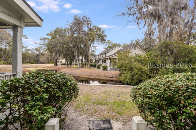 12 Valencia Rd Apt 20, Hilton Head Island, SC 29928