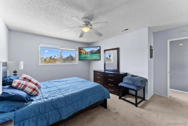 2787 Thunder Dr, Oceanside, CA 92056