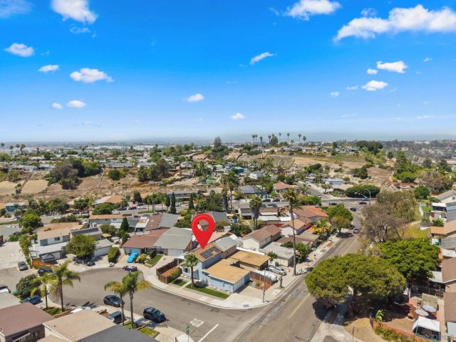 2787 Thunder Dr, Oceanside, CA 92056