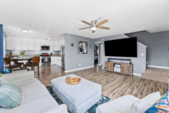 2787 Thunder Dr, Oceanside, CA 92056