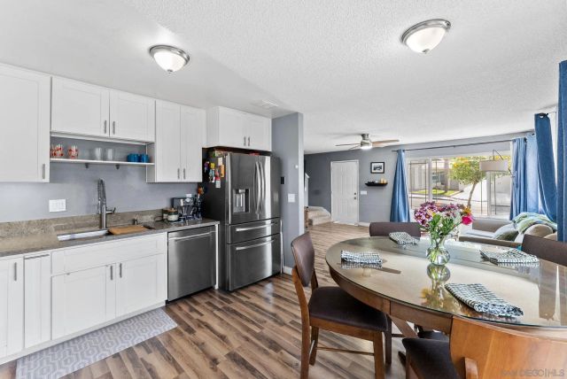 2787 Thunder Dr, Oceanside, CA 92056