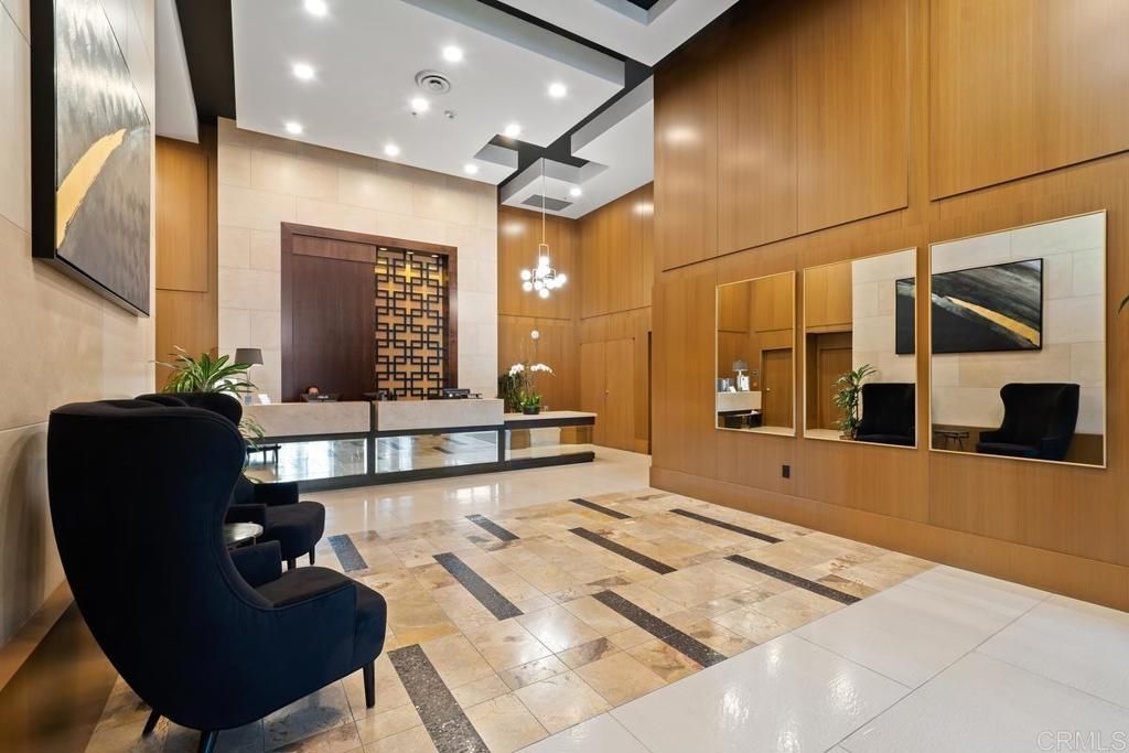 Image 41 of property listing at 700 W E Street 801, San Diego, CA 92101