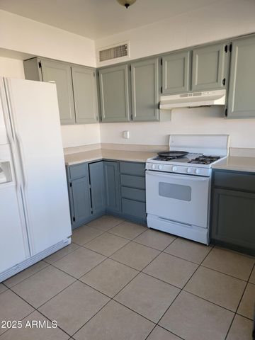 7730 W ORANGE Drive, Glendale, AZ 85303