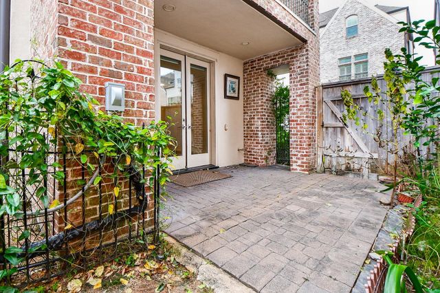 15622 Broad Street, Sugar Land, TX 77478