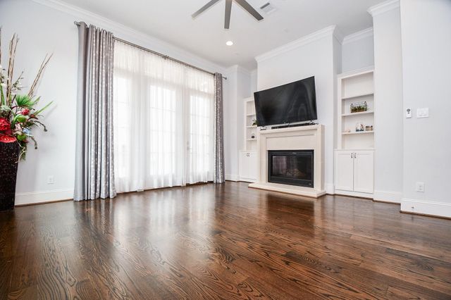 15622 Broad Street, Sugar Land, TX 77478