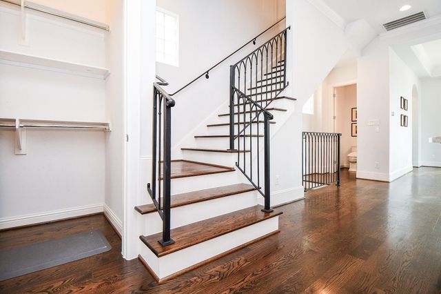 15622 Broad Street, Sugar Land, TX 77478