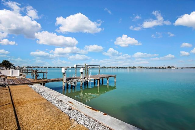 21 PARADISE LANE, Treasure Island, FL 33706