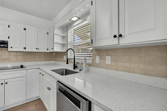 21 PARADISE LANE, Treasure Island, FL 33706