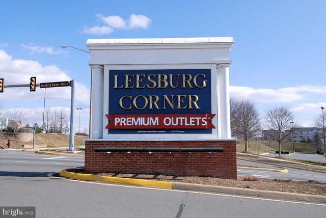 204 SHENANDOAH ST SE, Leesburg, VA 20175