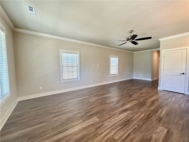 811 NE Heights Lane, Bentonville, AR 72712