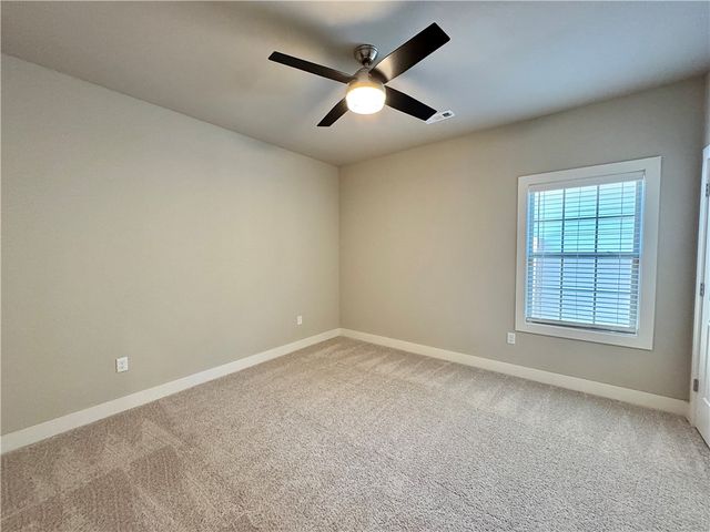 811 NE Heights Lane, Bentonville, AR 72712