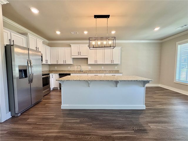 811 NE Heights Lane, Bentonville, AR 72712