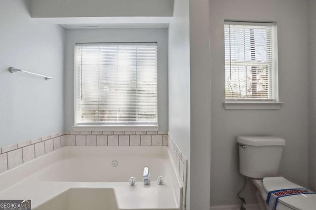 32 Bay Cove Drive, Stockbridge, GA 30281