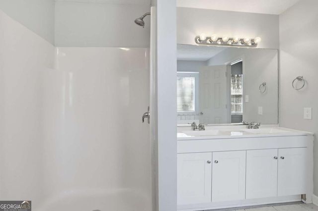 32 Bay Cove Drive, Stockbridge, GA 30281