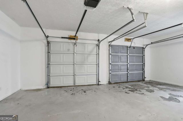 32 Bay Cove Drive, Stockbridge, GA 30281