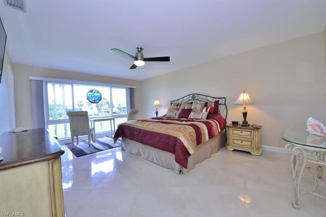 124 Penny LN 778, Naples, FL 34112