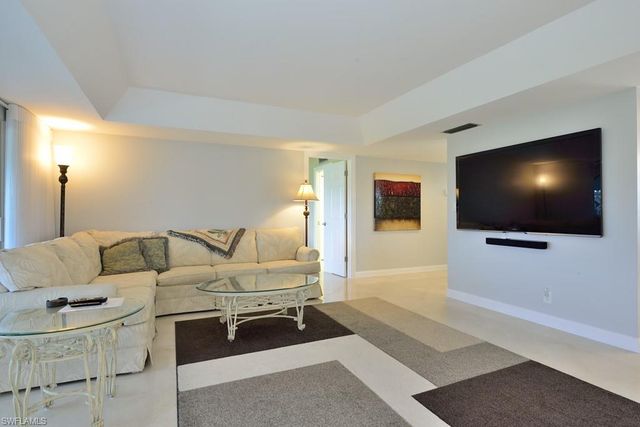 124 Penny LN 778, Naples, FL 34112