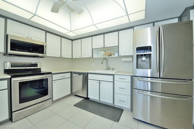 124 Penny LN 778, Naples, FL 34112