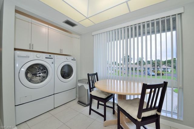 124 Penny LN 778, Naples, FL 34112