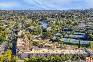 23401 Park Sorrento 30, Calabasas, CA 91302