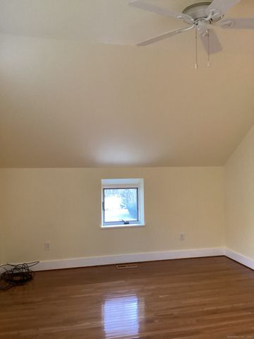 40 Chestnut Hill Road A, Newtown, CT 06482