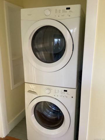 40 Chestnut Hill Road A, Newtown, CT 06482