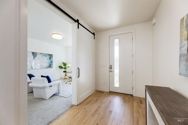 1425 E Jade Creek St, Eagle, ID 83616