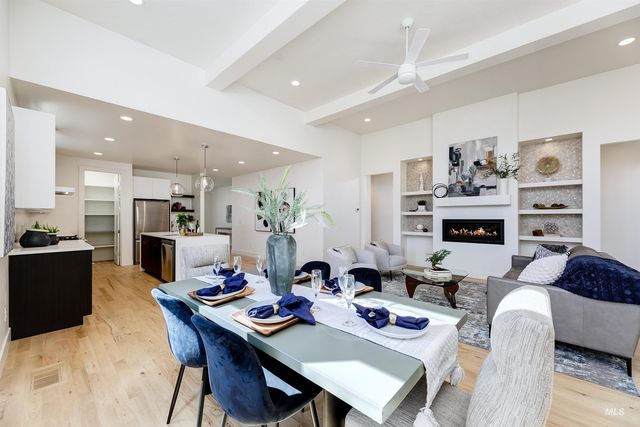 1425 E Jade Creek St, Eagle, ID 83616