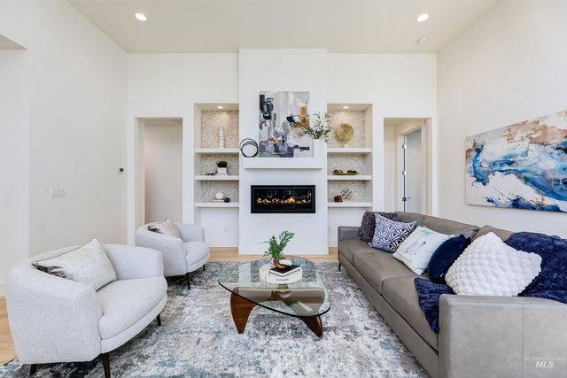 1425 E Jade Creek St, Eagle, ID 83616