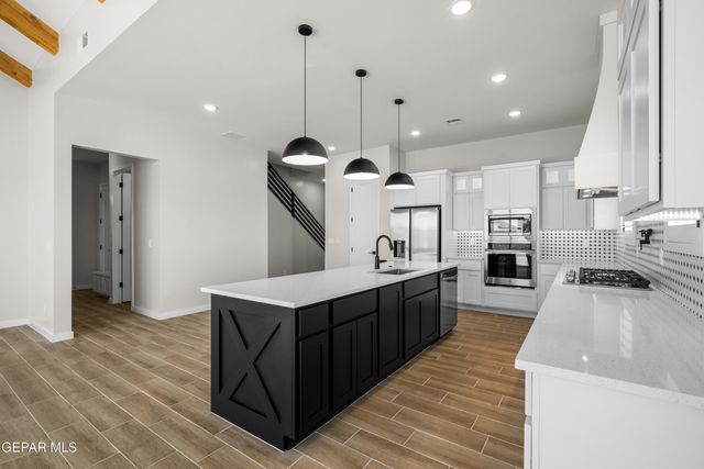 14501 BURWOOD Circle, Horizon City, TX 79928