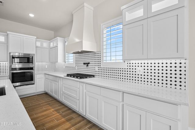 14501 BURWOOD Circle, Horizon City, TX 79928