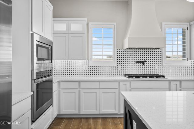 14501 BURWOOD Circle, Horizon City, TX 79928
